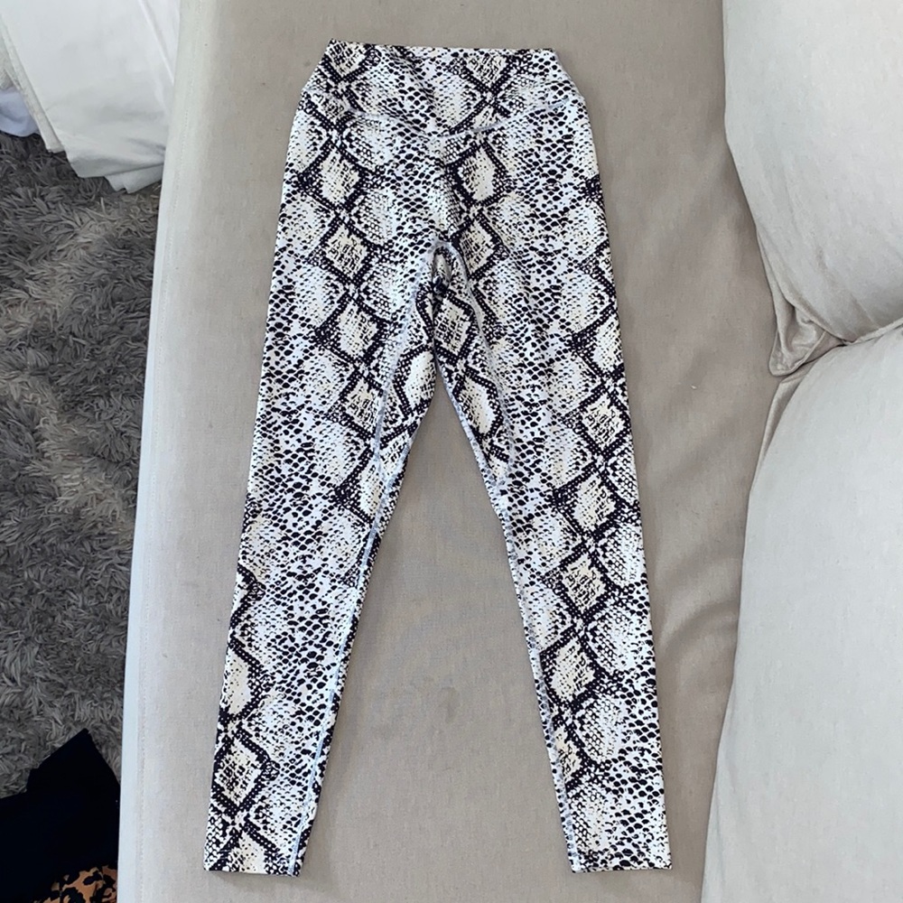 The Ascend Pants in Python - size SMALL